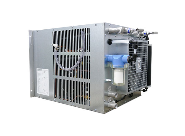 Refroidisseur d’eau DI dans un boîtier rack 19" retour